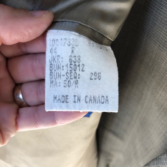 Mens Suit; Thomas Churchill Suit; 3 Button Tan 44 Regular; Classic Style - Picture 8 of 8